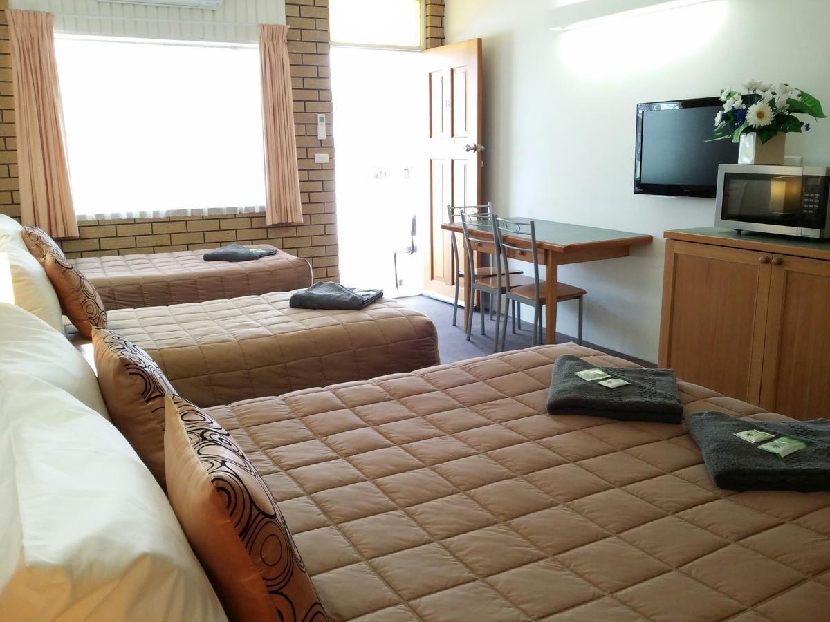 Guyra Motor Inn Esterno foto